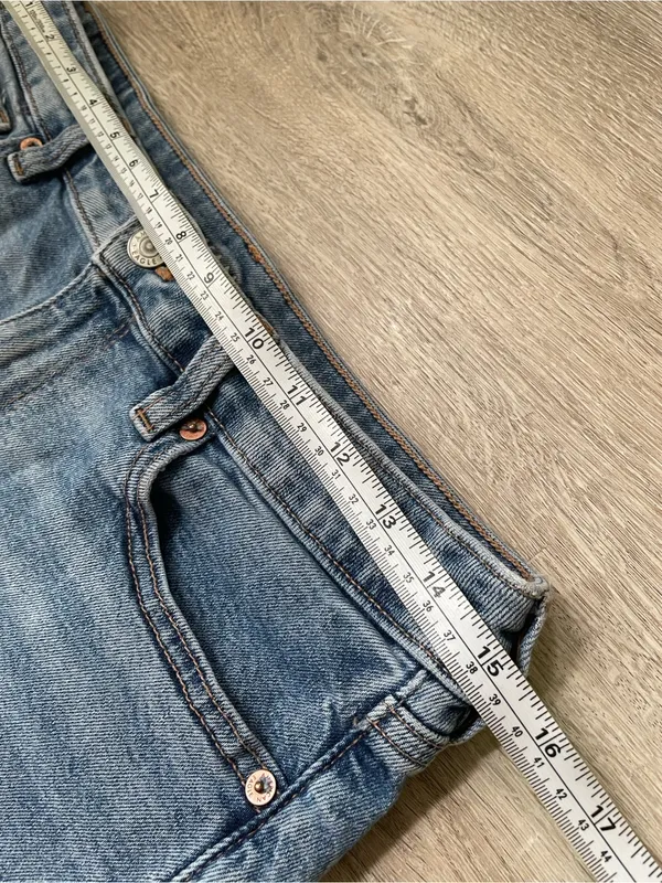 American Eagle | Mom Short size 8 - Image 6