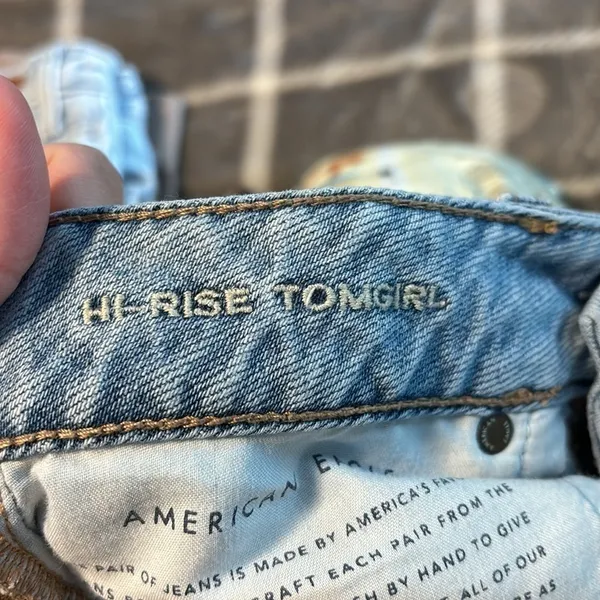 American Eagle Outfitters Hi Rise Tomgirl Distressed Jean - Image 5