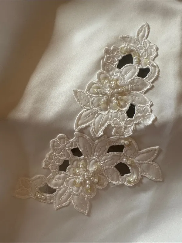 Merry Max Vintage Wedding Gown Size 10 White Pearl Beaded Lace Cathedral Train - Image 7