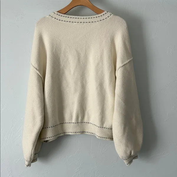 Entro Reverse Seam Cream Sweater with Blue Stitching NWOT - Image 4