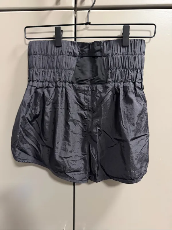 Free People The Way Home shorts. Women’s Medium. Never worn! - Image 7
