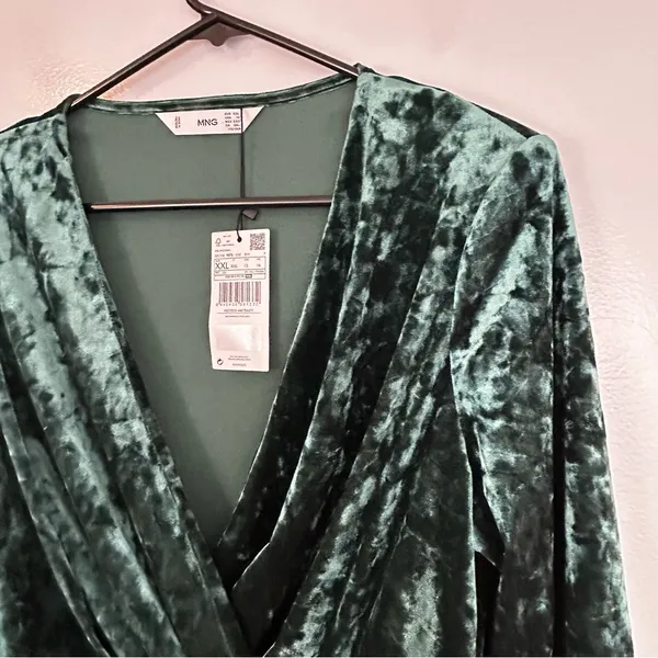 NWT Mango Green Crushed Velvet V-neck Ruched Long Sleeve Mini Dress Size XXL - Image 5