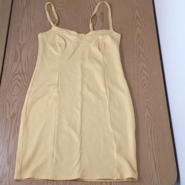 Womens Forever 21 pale yellow mini dress Very Stretchy Soft Size Small - Image 5