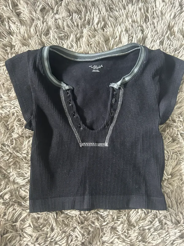 Urban Outfitters Crop Top - Image 2
