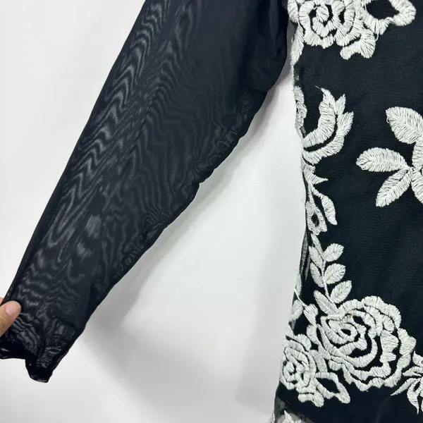 Sheer Mesh Floral Lace Top‎ Medium Black Romantic Gothic Witchy Whimsigoth Fairy - Image 2