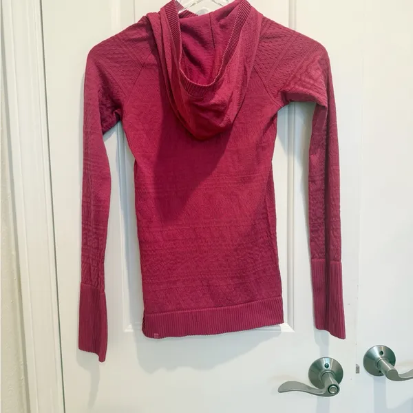 LULULEMON Rest Less Hoodie in Violet‎ Red size 2 - Image 3
