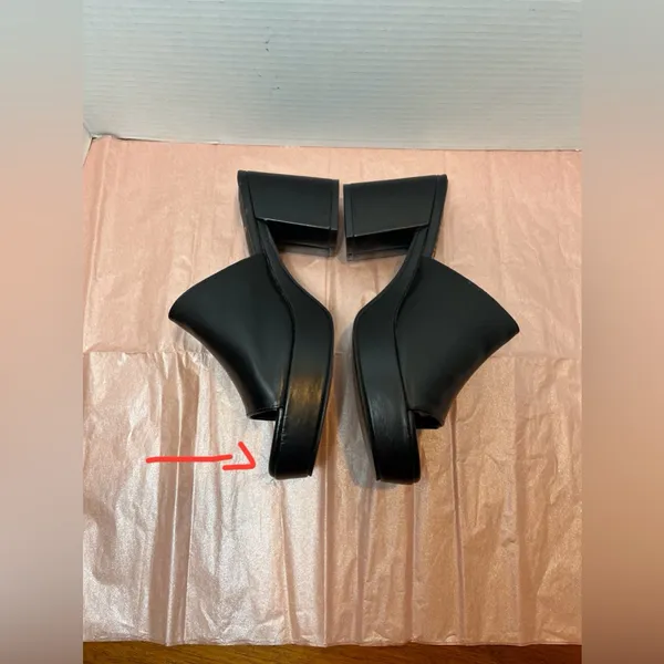 Lulu's Elegant Black Mules - Image 5