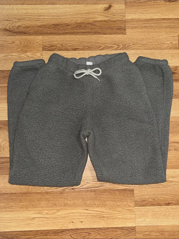 Gilly Hicks Cozy Gray Sherpa Jogger Pants - Image 5