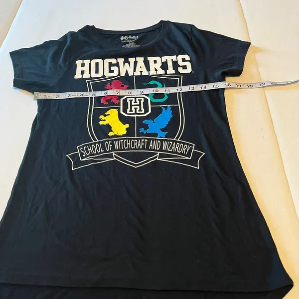 Harry Potter Hogwarts School of Witchcraft and Wizardry women's size large‎ L - Image 3