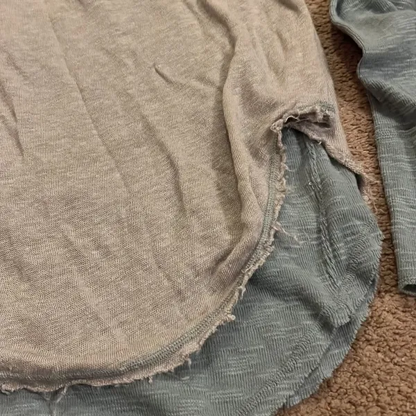 Free‎ people small distressed tee - Image 5