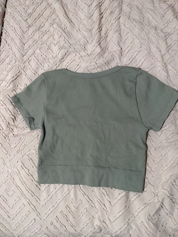 Garage V-neck crop top - Image 3