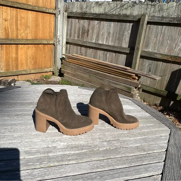 Dolce Vita Cashe H20 Womens Suede Lugged Sole Block‎ Heels Size 7.5 in olive - Image 2