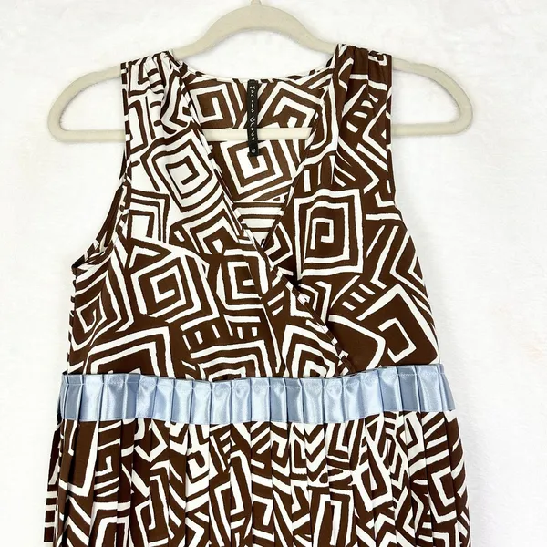 Manila Grace Maxi Dress Size 40 US Small Pleated Geometric Split Hem Brown - Image 3