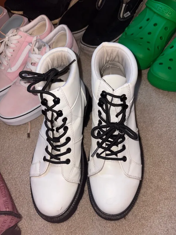 Forever 21 White Lace-Up Platform Combat Boots with Black Soles - Image 2