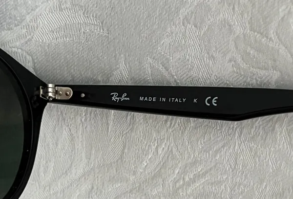 Ray-Ban Black Round Sunglasses - Image 8