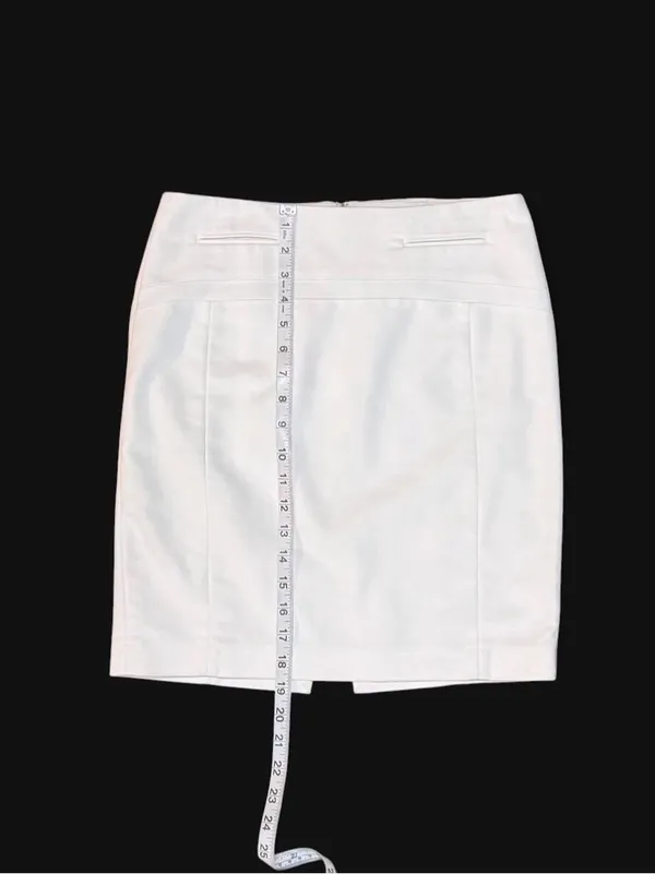 Express White Pencil Skirt with back Zipper Closure & Slit Size: 2 - Image 3
