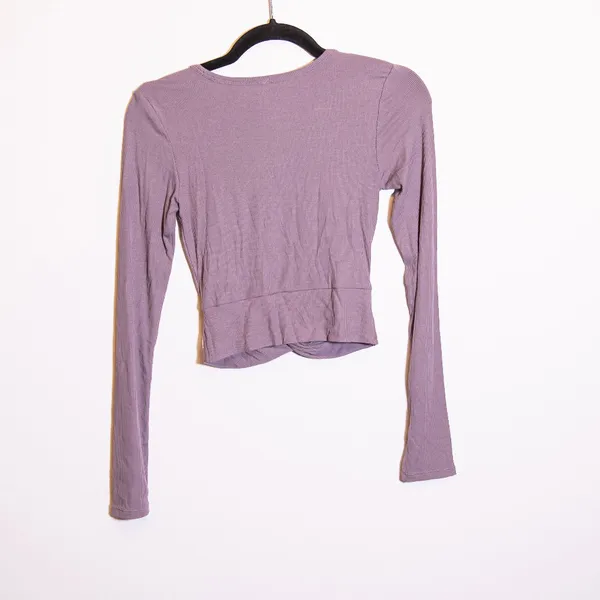 Vuori Long Sleeve Cove Twist Knot Front Long Sleeve Ribbed Crew Neck Tee Shirt - Image 3