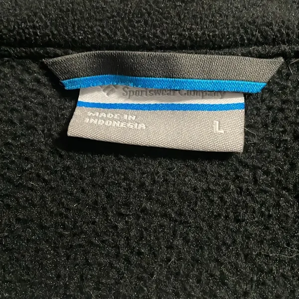 Black Fleece Columbia Vest - Image 4
