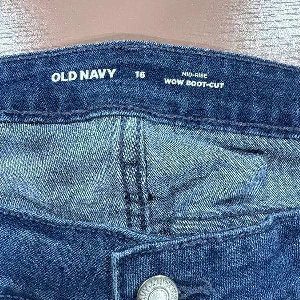 Old Navy Mid-Rise Wow Boot-Cut Jeans - Image 4