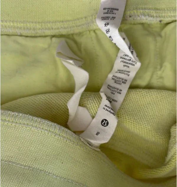 Lululemon Scuba Shorts High-Rise - Image 4