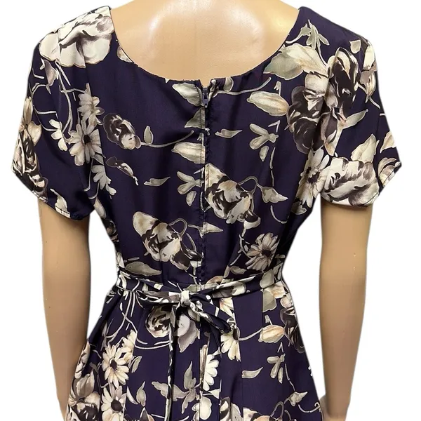 Vintage All That Jazz Plum Cream Floral Print Short Sleeve Zip Tie Back Dress M - Image 9