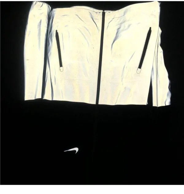 Nike Reflective Jacket Women’s Running - Image 4
