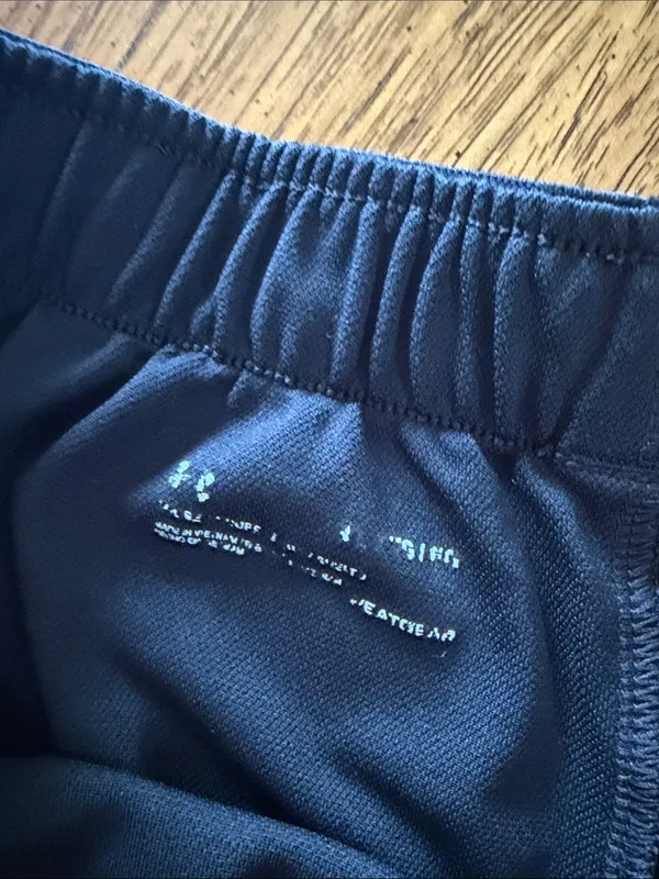 Under Armour Shorts - Image 4