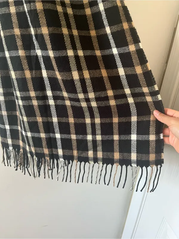 J Crew Plaid Blanket Scarf Black Tan Fringe Oversized Winter Wrap Preppy - Image 2