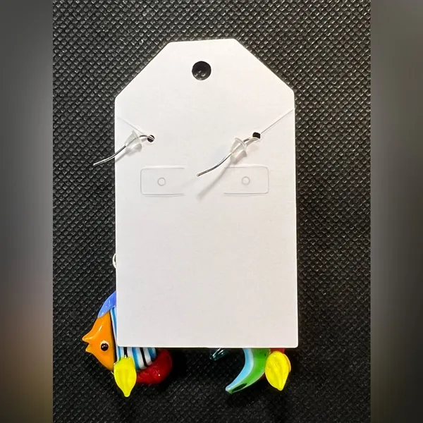Glass Tropical Fish Blue Beaded Dangle Pierced Earrings New - Image 3