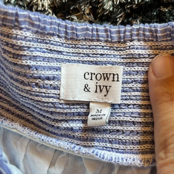 Crown & ivy medium eyelet off the‎ shoulder blouse - Image 5