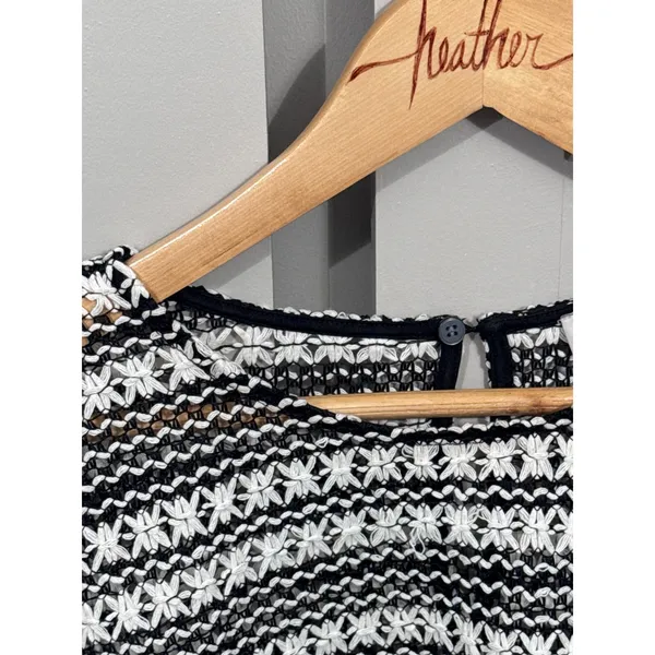 LOFT Womens Large Black White Striped Textured Knit Fringe Short Sleeve‎ Blouse - Image 4