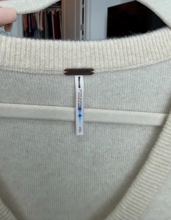 Free People Cashmere Sweater shirt - Image 3
