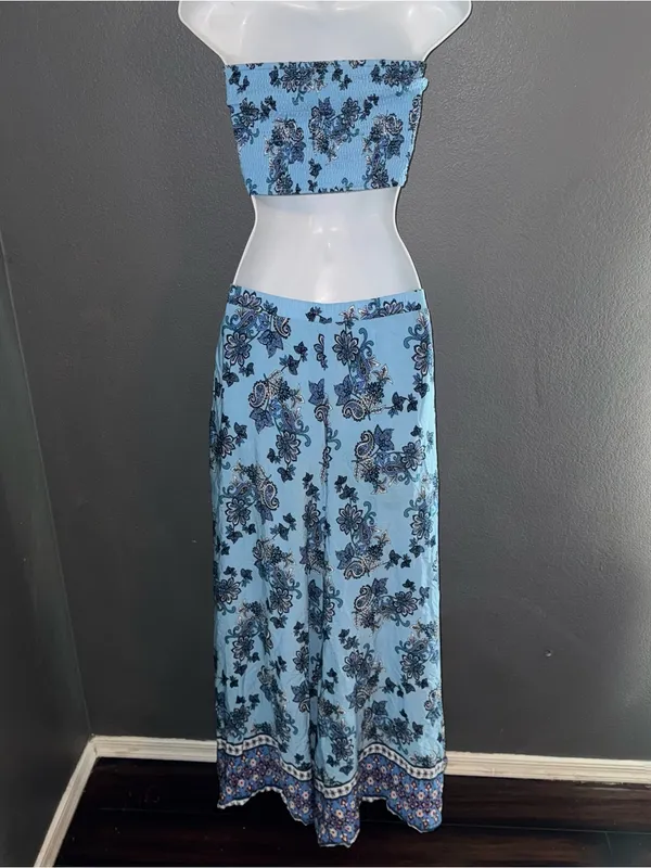 Lulus Women’s Strapless Matching Set Tube Top Bell Pants Blue Jumpsuit Medium - Image 8