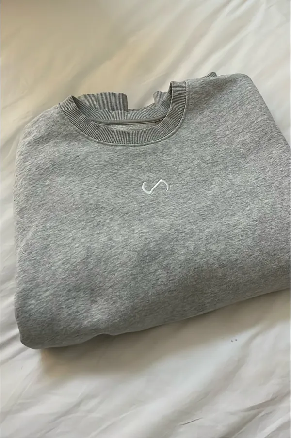 Alphalete Oversized Crewneck Sweatshirt - Image 2