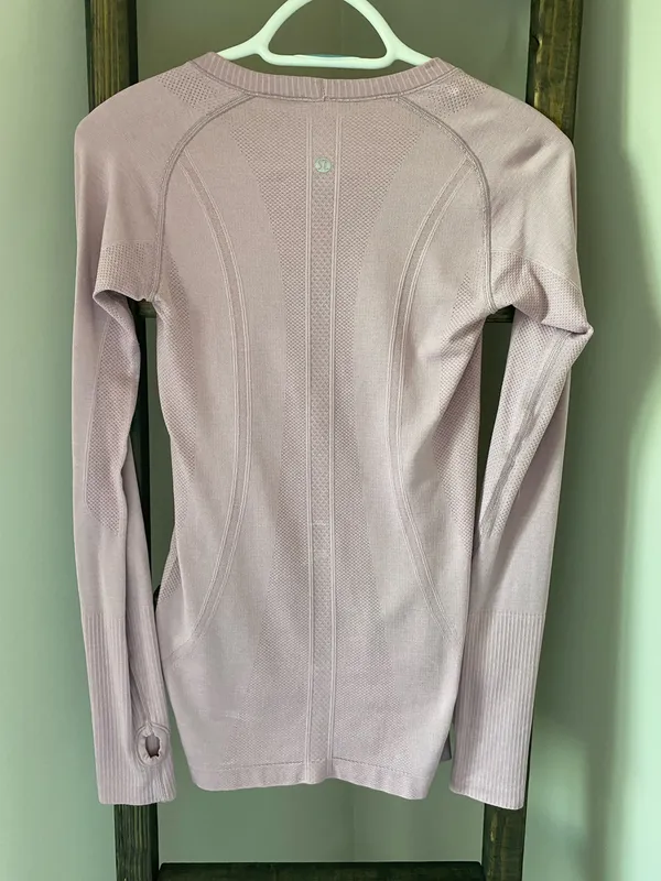 Lululemon Swiftly Tech Long Sleeve - Image 3
