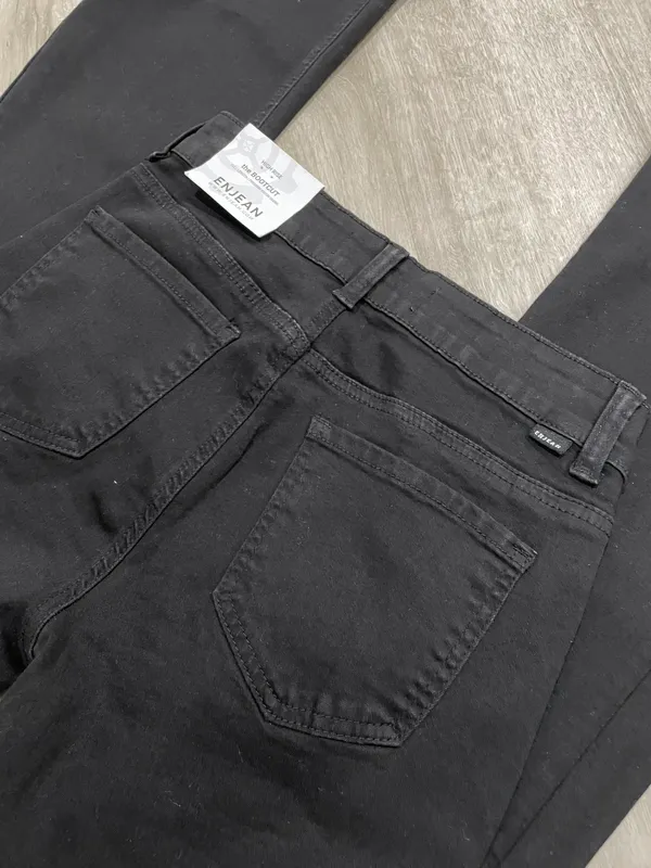 Black High Rise Bootcut Jeans. Size 27 - Image 4