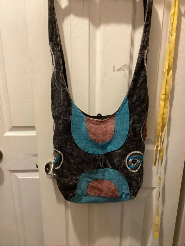 Rising International Multicolor Embroidered Shoulder Bag - Image 4