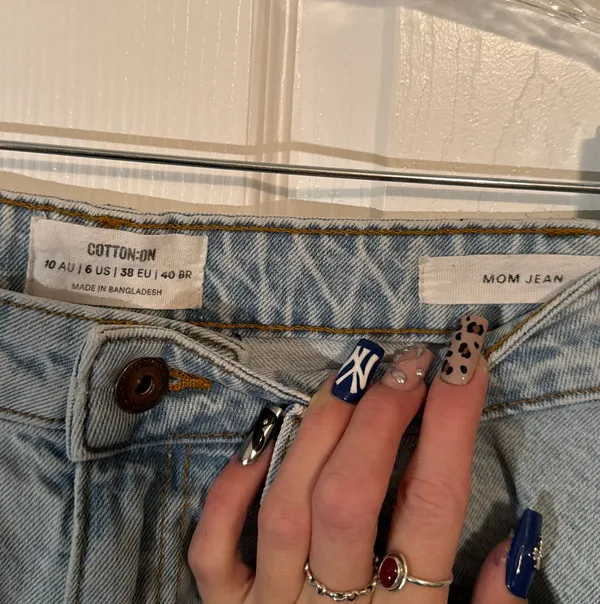 Cotton On Light Wash Mom Jeans - Image 3