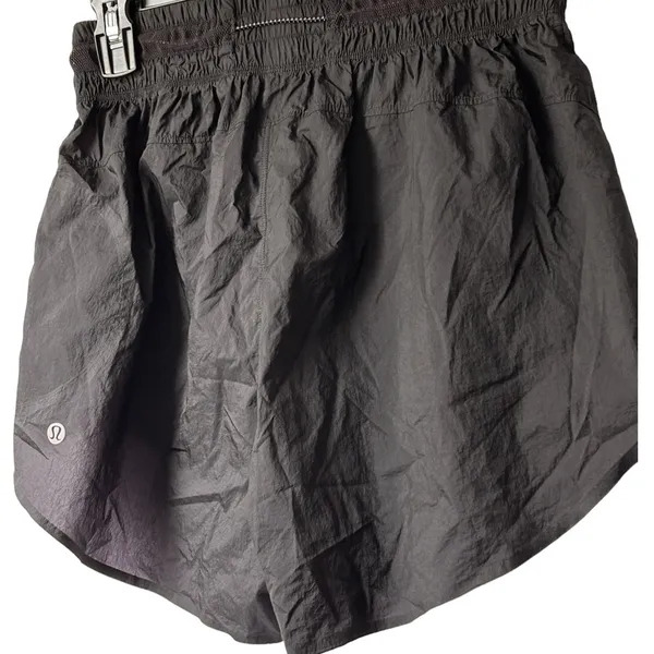 Lululemon Step Out High Rise Short 3" Size 6 - Image 5