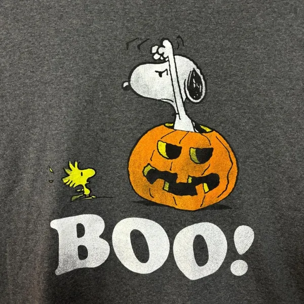 Peanut Snoopy Halloween T-shirt size Extra Large  - Image 2