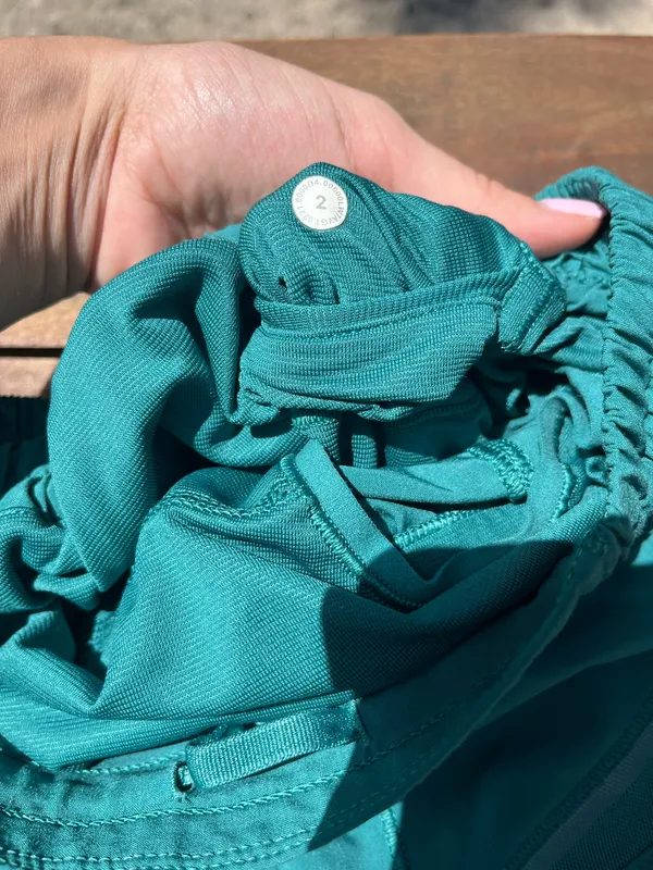 Lululemon Hotty Hot 4" shorts - Image 5