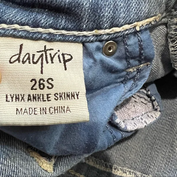 Daytrip Linx Ankle Cut‎ off Skinny Jeans Size 26 or 2 Short - Image 7