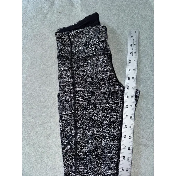 LULULEMON Women's Fit Physique Tight Pant‎ Jacquard Black White Mesh Gauge Sz 4 - Image 10