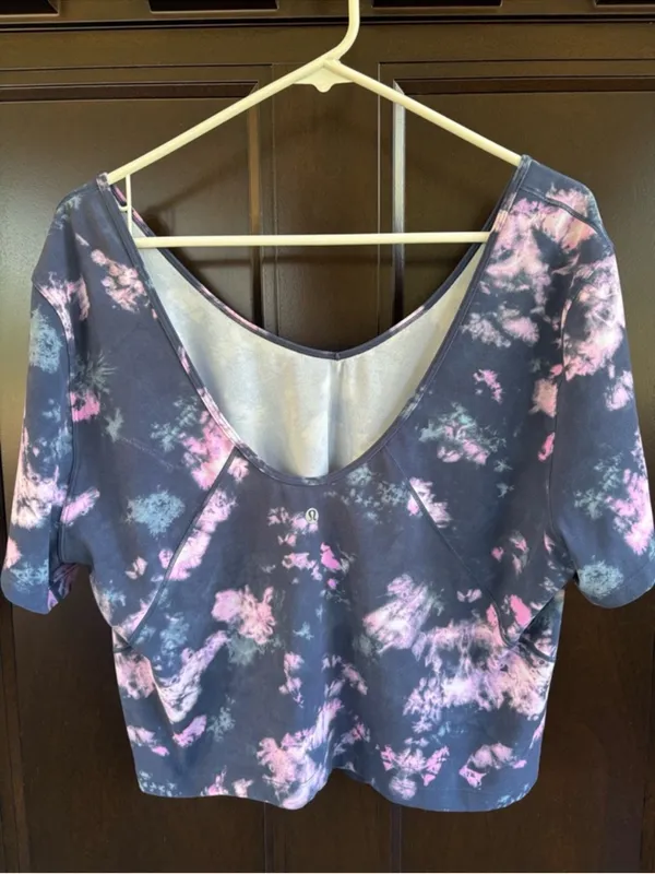 EUC Lululemon Align Tee Circulate Tie-Dye Mineral Blue Multi Size 16 - Image 7