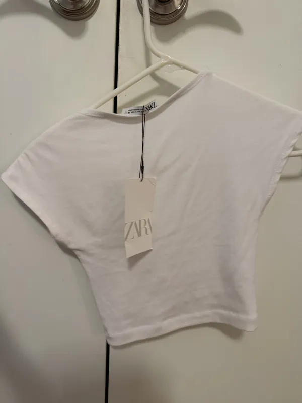 ZARA White Tee Cropped Short Sleeve - Image 2