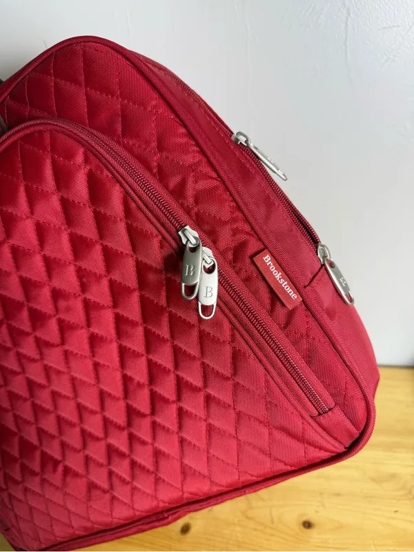 Brookstone Red Quilted Laptop Work Bag Briefcase Pockets‎ With Crossbody Strap - Image 3