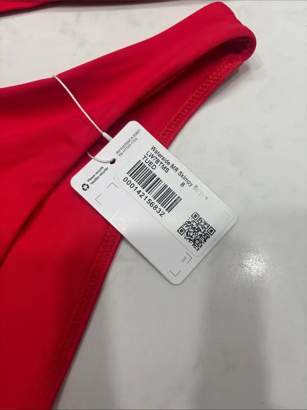 Lululemon waterside bikini top size C bottoms size 8 - Image 2