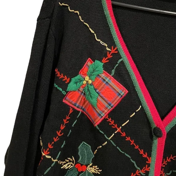 Holiday Vintage 90s Presents & Mistletoe Christmas Ugly Sweater - Image 2