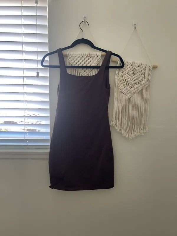 Babaton Sculpt Knit Squareneck Mini Dress Mocha Brown - Image 4