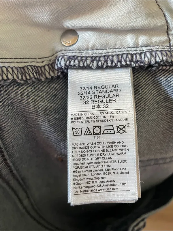 GAP | High Rise '90s Straight Jeans Size 32/14R - Image 12
